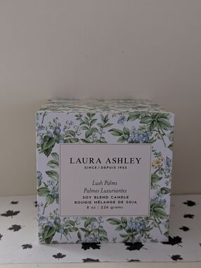 Laura Ashley Soy Blend Candle - Lush Palms